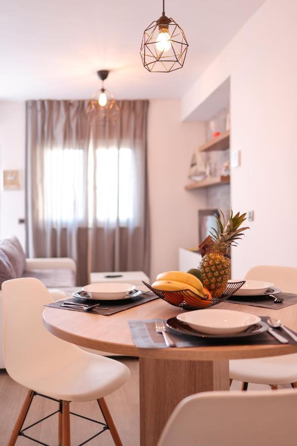 Coco Appartement Pirovac Buitenkant foto